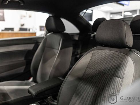 Used 2014 Volkswagen Beetle 1.8T image 14