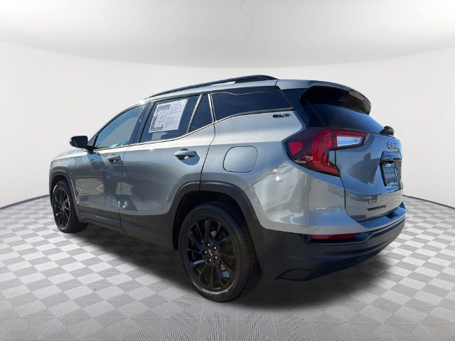 Used 2023 GMC Terrain SLT w/ Infotainment Package II FWD image 7