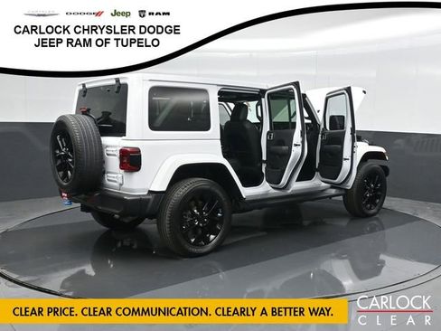 Used 2022 Jeep Wrangler Sahara w/ Cold Weather Group image 55