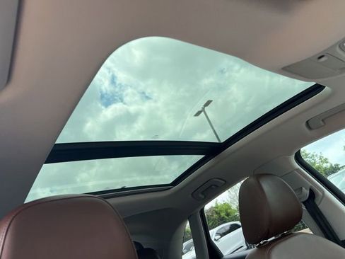 Used 2015 Audi Q3 2.0T Prestige image 30