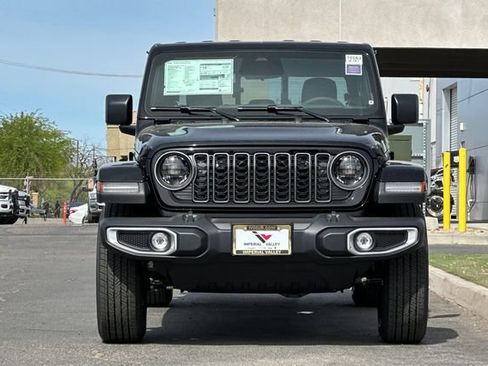 New 2026 Jeep Gladiator Sport AWD/4WD image 8