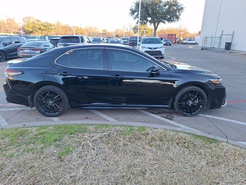 Used 2023 Toyota Camry XSE image 7