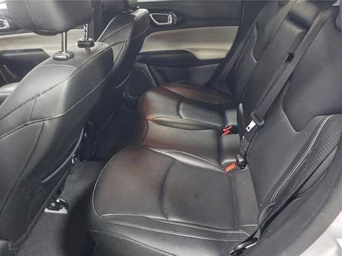Used 2025 Jeep Compass Limited AWD/4WD image 13