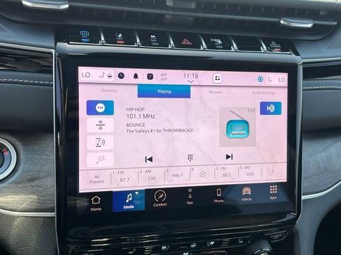 Used 2022 Jeep Grand Cherokee Limited 4xe w/ Luxury Tech Group II image 24