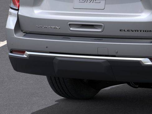 New 2026 GMC Yukon XL Elevation w/ Elevation Premium Package RWD image 15