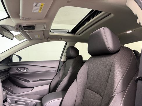 Used 2024 Honda Accord EX image 21