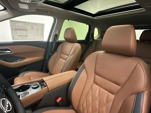 New 2026 Nissan Rogue Platinum w/ Platinum Premium Package AWD/4WD image 9