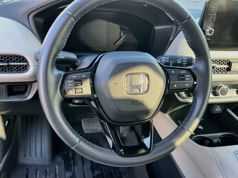 Used 2024 Honda HR-V EX-L image 11
