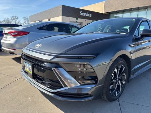 Used 2025 Hyundai Sonata SEL image 2