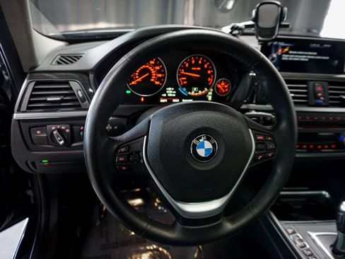 Used 2014 BMW 328i xDrive Wagon AWD/4WD image 13