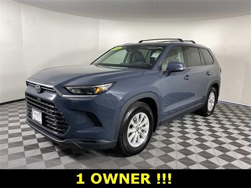 Used 2024 Toyota Grand Highlander XLE image 4