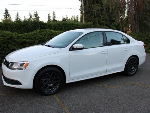 Used 2014 Volkswagen Jetta SE image 1