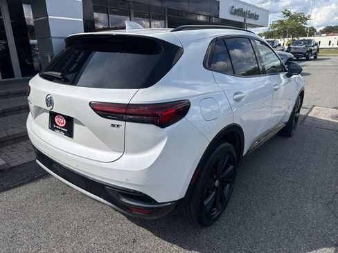 Used 2023 Buick Envision Essence w/ Sport Touring Package image 9