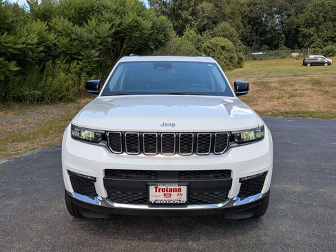 Certified 2022 Jeep Grand Cherokee L Limited image 9
