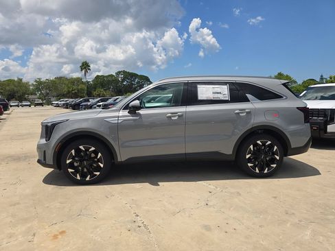 New 2026 Kia Sorento EX FWD image 5