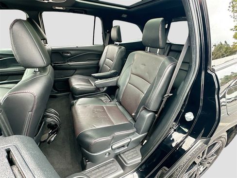 Used 2022 Honda Pilot Black Edition image 25