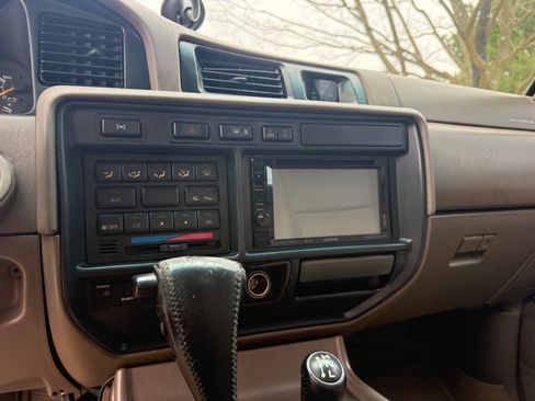 Used 1996 Toyota Land Cruiser image 54