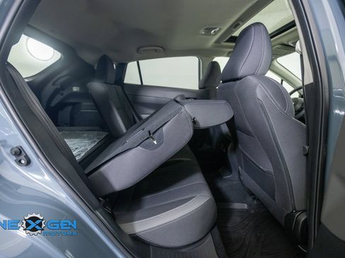 Used 2025 Subaru Crosstrek 2.5i Premium AWD/4WD image 35