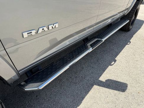 Used 2022 RAM 3500 Laramie AWD/4WD image 11