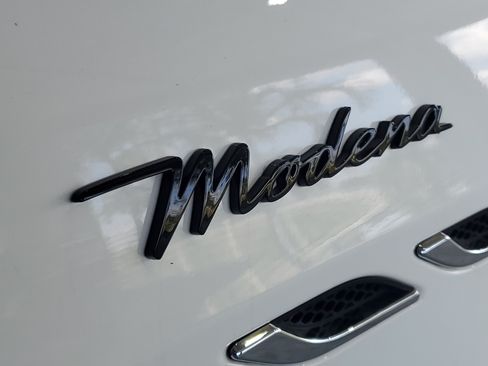 Used 2022 Maserati Ghibli Modena RWD image 5