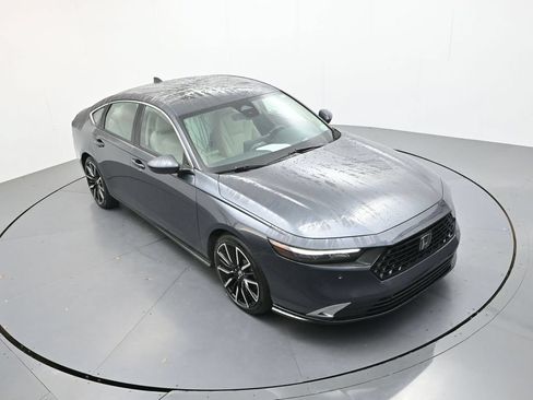Used 2024 Honda Accord Touring image 25