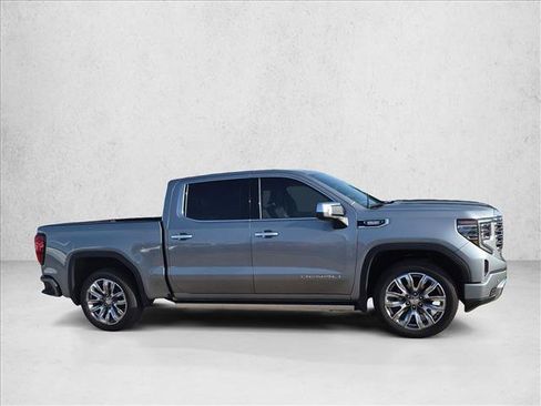 Used 2026 GMC Sierra 1500 Denali w/ Denali Reserve Package AWD/4WD image 4