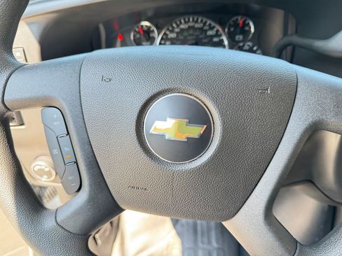 New 2025 Chevrolet Express 2500 Work Van w/ Driver Convenience Package image 12