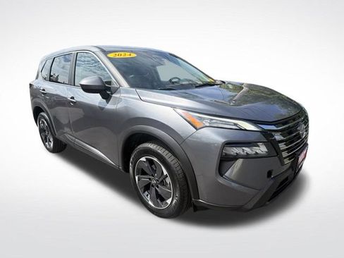 Used 2024 Nissan Rogue SV AWD/4WD image 7