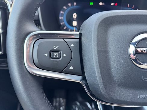 Certified 2025 Volvo XC40 B5 Plus image 14
