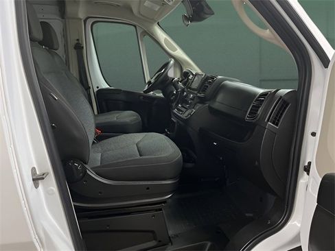 Used 2022 RAM ProMaster 2500 image 12
