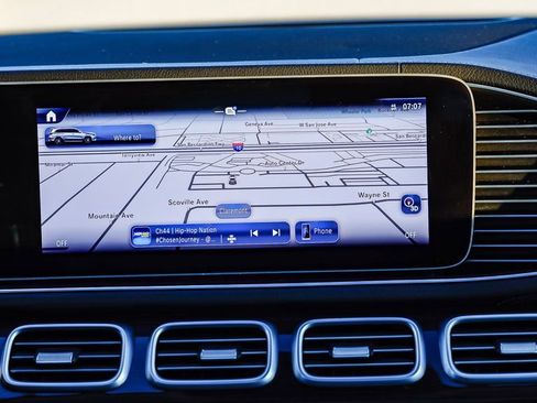 Used 2024 Mercedes-Benz GLS 450 4MATIC image 15