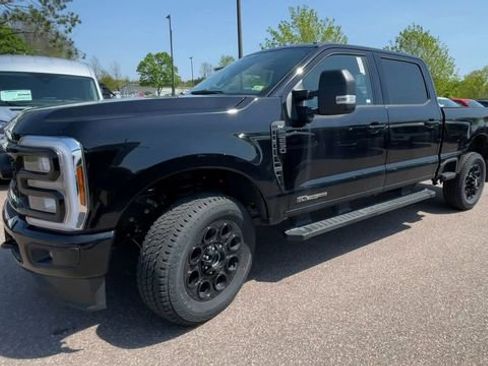 New 2026 Ford F250 XLT w/ XLT Premium Package AWD/4WD image 6