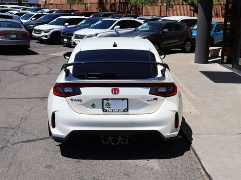 Used 2024 Honda Civic Type R image 11