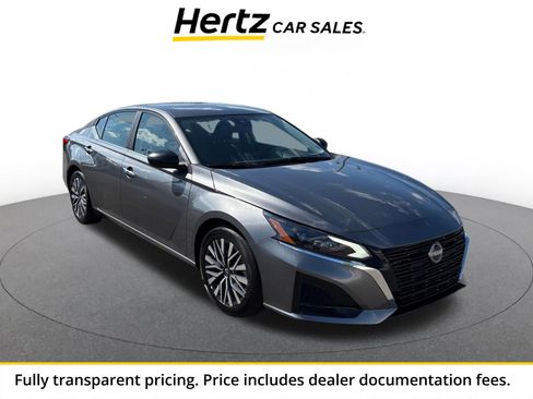 Used 2025 Nissan Altima 2.5 SV FWD image 1