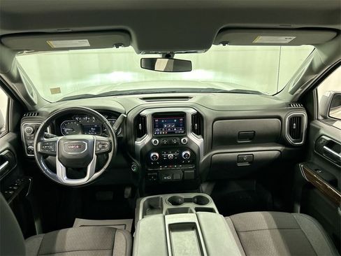 Used 2020 GMC Sierra 1500 SLE w/ SLE Value Package image 18