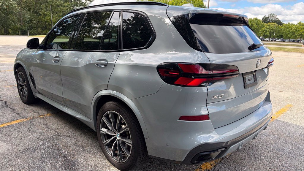 Certified 2024 BMW X5 xDrive50e w/ M Sport Package AWD/4WD image 2