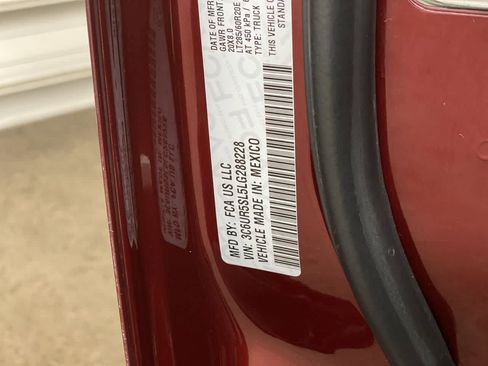 Used 2020 RAM 2500 Limited image 28