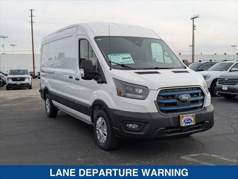New 2026 Ford E-Transit 148 Medium Roof RWD image 7