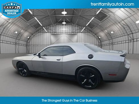 Used 2014 Dodge Challenger R/T Plus image 39