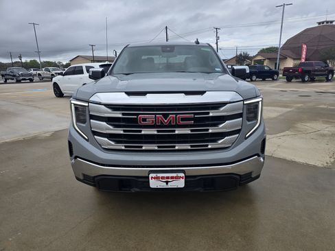 Used 2024 GMC Sierra 1500 SLE image 8