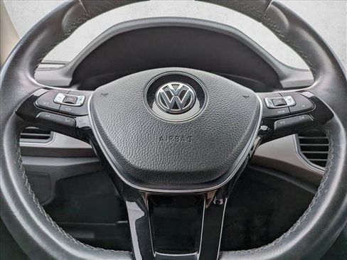 Used 2019 Volkswagen Atlas SE image 15