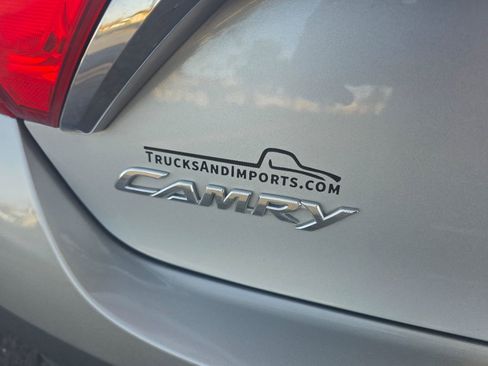 Used 2016 Toyota Camry LE image 6