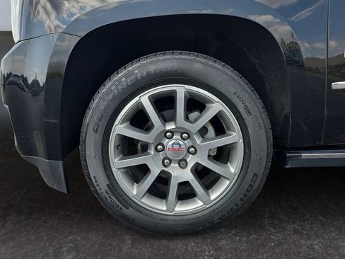 Used 2017 GMC Yukon Denali w/ Open Road Package AWD/4WD image 14