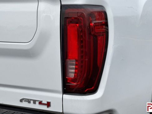 Used 2022 GMC Sierra 2500 AT4 w/ AT4 Premium Plus Package image 34