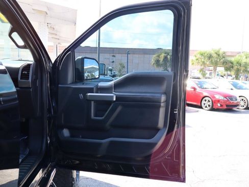Used 2017 Ford F150 XLT w/ Equipment Group 302A Luxury AWD/4WD image 22
