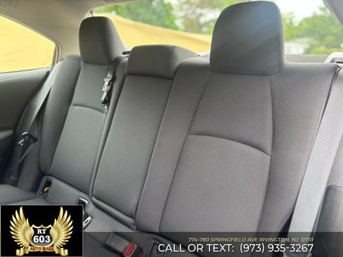 Used 2025 Toyota Corolla LE FWD image 10