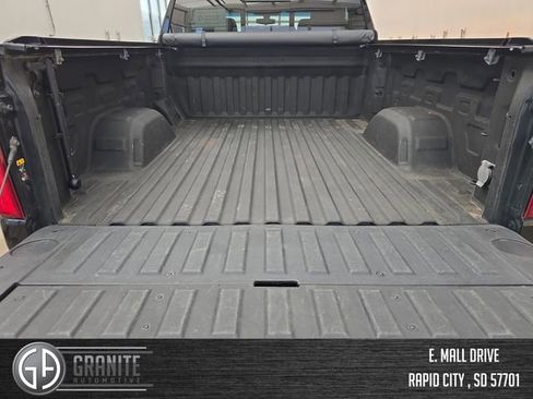 Used 2021 Chevrolet Silverado 1500 LT Trail Boss w/ Convenience Package II image 23