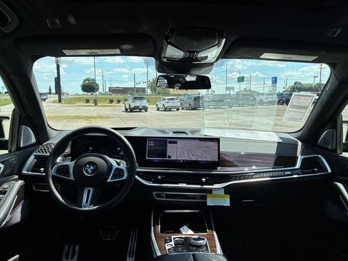 New 2027 BMW X7 M60i AWD/4WD image 18