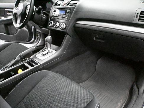 Used 2014 Subaru Crosstrek 2.0i Premium w/ Popular Package #2 image 19