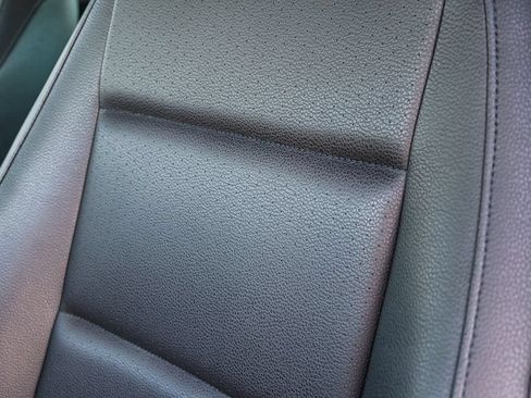 Used 2012 Volkswagen Tiguan S FWD image 22